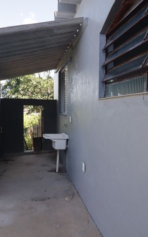 Casa à venda com 5000m², 2 quartos e 3 vagasQuintal
