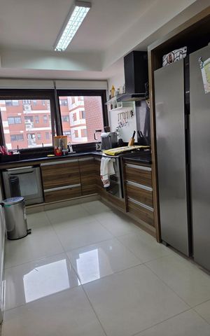 Apartamento à venda com 168m², 3 quartos e 3 vagas