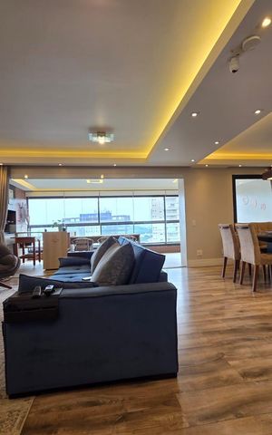 Apartamento à venda com 168m², 3 quartos e 3 vagas