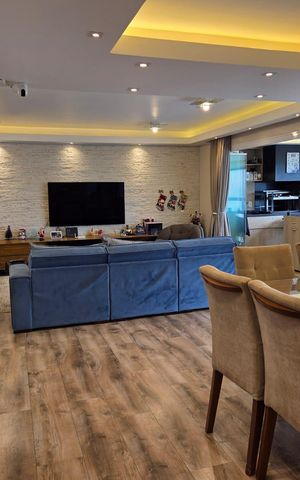 Apartamento à venda com 168m², 3 quartos e 3 vagas