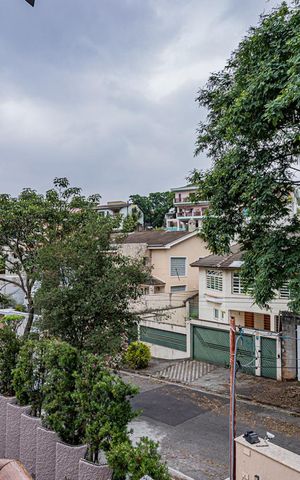 Casa para alugar com 450m², 4 quartos e 8 vagas Casa para alugar com 450m², 4 quartos e 8 vagasVista varanda Suite 4