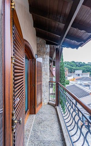 Casa para alugar com 450m², 4 quartos e 8 vagas Casa para alugar com 450m², 4 quartos e 8 vagasVaranda suite 1