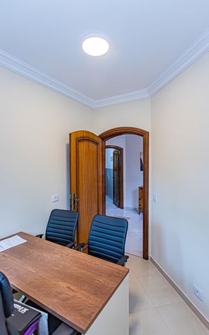 Casa para alugar com 450m², 4 quartos e 8 vagas Casa para alugar com 450m², 4 quartos e 8 vagasHome office