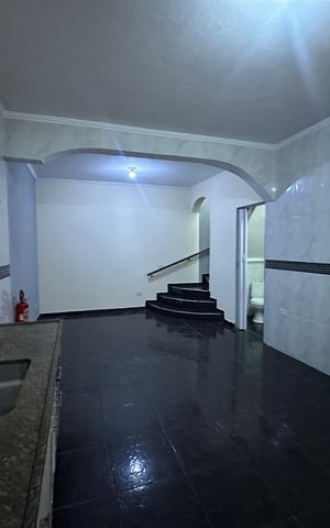 Casa à venda com 260m², 3 quartos e 4 vagas Casa à venda com 260m², 3 quartos e 4 vagasCozinha