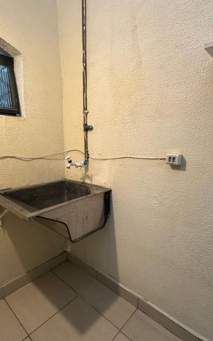 Casa à venda com 260m², 3 quartos e 4 vagas Casa à venda com 260m², 3 quartos e 4 vagasÁrea de Serviço