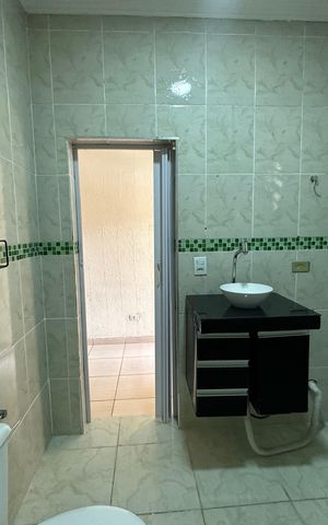 Casa à venda com 260m², 3 quartos e 4 vagas Casa à venda com 260m², 3 quartos e 4 vagasBanheiro da Suíte