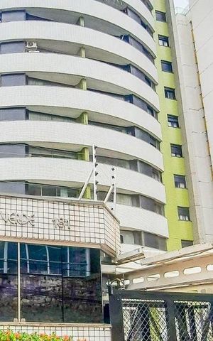 Apartamento à venda com 120m², 4 quartos e 2 vagas Apartamento à venda com 120m², 4 quartos e 2 vagasFachada