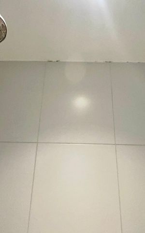 Studio para alugar com 30m², 1 quarto e 1 vaga Studio para alugar com 30m², 1 quarto e 1 vagaBanheiro