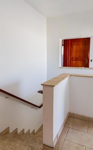 Casa à venda com 360m², 5 quartos e sem vagaEscada