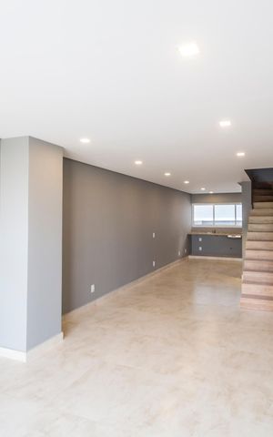 Casa para alugar com 120m², 3 quartos e 2 vagas Casa para alugar com 120m², 3 quartos e 2 vagasSala