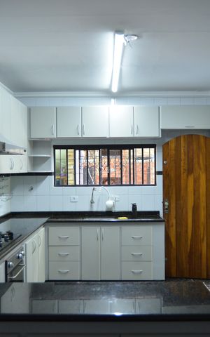 Casa para alugar com 240m², 3 quartos e 2 vagasCozinha