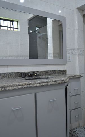 Casa para alugar com 240m², 3 quartos e 2 vagasBanheiro da Suíte 1