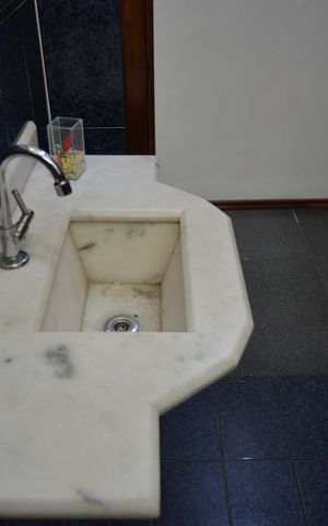 Casa para alugar com 240m², 3 quartos e 2 vagasBanheiro de serviço