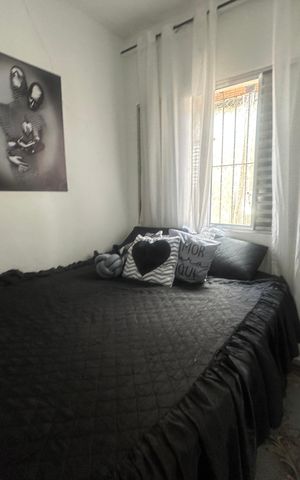 Casa à venda com 320m², 6 quartos e 2 vagas Casa à venda com 320m², 6 quartos e 2 vagasQuarto 2