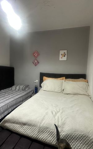 Casa à venda com 320m², 6 quartos e 2 vagas Casa à venda com 320m², 6 quartos e 2 vagasQuarto 1