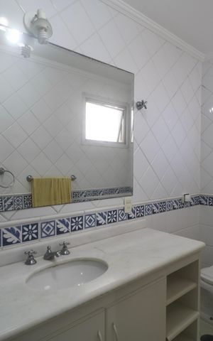 Apartamento para alugar com 168m², 4 quartos e 1 vaga Apartamento para alugar com 168m², 4 quartos e 1 vagaBanheiro Suíte