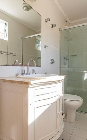 Casa para alugar com 115m², 3 quartos e 2 vagas Casa para alugar com 115m², 3 quartos e 2 vagasSuíte