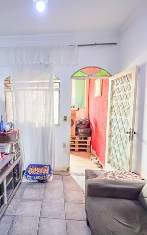 Casa à venda com 176m², 3 quartos e 1 vaga