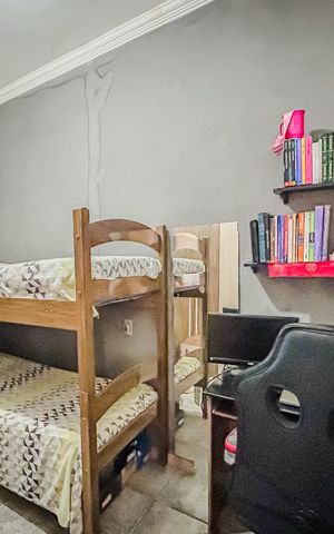 Casa à venda com 176m², 3 quartos e 1 vaga