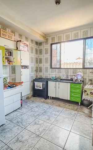 Casa à venda com 176m², 3 quartos e 1 vaga