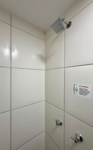 Apartamento à venda com 39m², 2 quartos e sem vaga Apartamento à venda com 39m², 2 quartos e sem vagaBanheiro
