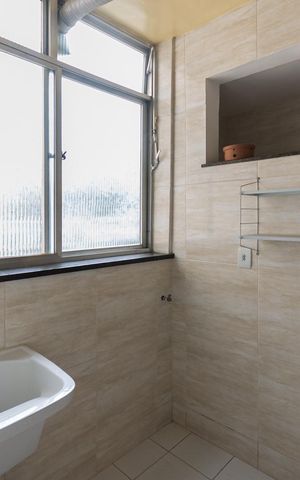 Apartamento à venda com 84m², 2 quartos e 1 vagaÁrea de Serviço