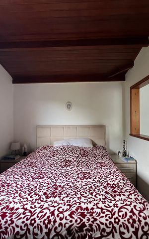 Casa de condomínio para alugar com 400m², 4 quartos e 5 vagasCasa de hóspedes