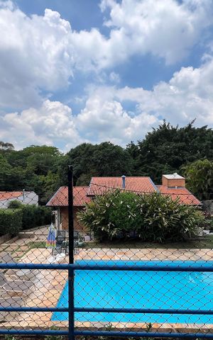 Casa de condomínio para alugar com 400m², 4 quartos e 5 vagasVista da casa de hóspedes