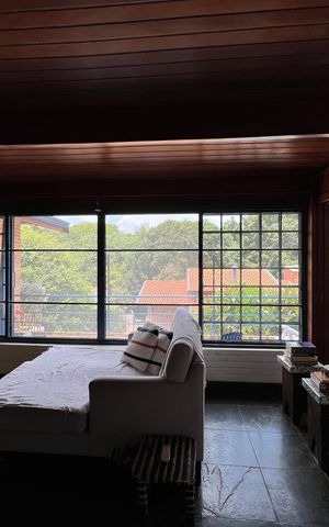 Casa de condomínio para alugar com 400m², 4 quartos e 5 vagasCasa de hóspedes