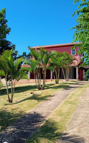 Casa à venda com 249m², 2 quartos e 4 vagasÁrea externa