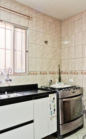 Casa à venda com 120m², 3 quartos e 2 vagas Casa à venda com 120m², 3 quartos e 2 vagasCozinha