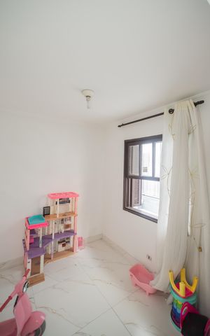 Casa à venda com 186m², 3 quartos e 2 vagas Casa à venda com 186m², 3 quartos e 2 vagasQuarto de Serviço