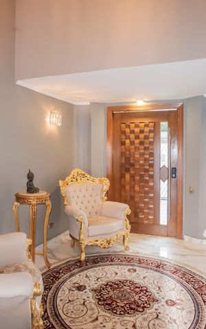 Casa à venda com 186m², 3 quartos e 2 vagas Casa à venda com 186m², 3 quartos e 2 vagasSala
