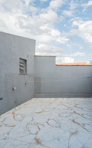 Casa à venda com 186m², 3 quartos e 2 vagas Casa à venda com 186m², 3 quartos e 2 vagasQuintal