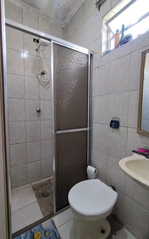 Casa de condomínio à venda com 270m², 4 quartos e sem vaga Casa de condomínio à venda com 270m², 4 quartos e sem vagaBanheiro - torneira