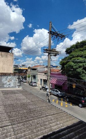 Casa de condomínio à venda com 270m², 4 quartos e sem vaga Casa de condomínio à venda com 270m², 4 quartos e sem vagaVaranda