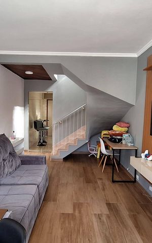 Casa à venda com 140m², 3 quartos e 2 vagas