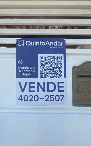 Casa à venda com 175m², 3 quartos e 4 vagas Casa à venda com 175m², 3 quartos e 4 vagasPlaca aproximada