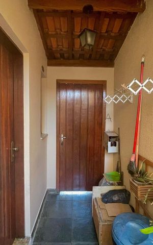 Casa à venda com 175m², 3 quartos e 4 vagas Casa à venda com 175m², 3 quartos e 4 vagasHall fundos