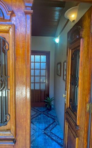 Casa à venda com 175m², 3 quartos e 4 vagas Casa à venda com 175m², 3 quartos e 4 vagasHall de entrada