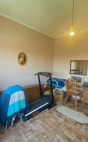 Casa à venda com 175m², 3 quartos e 4 vagas Casa à venda com 175m², 3 quartos e 4 vagasQuarto 3