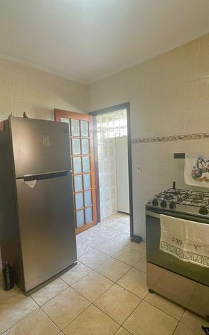 Casa à venda com 175m², 3 quartos e 4 vagas Casa à venda com 175m², 3 quartos e 4 vagasCozinha
