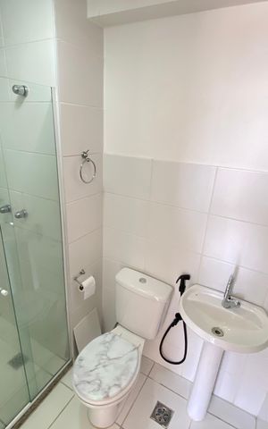 Apartamento para alugar com 65m², 2 quartos e 1 vaga Apartamento para alugar com 65m², 2 quartos e 1 vagaBanheiro