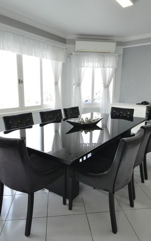 Casa à venda com 345m², 4 quartos e 10 vagasCopa
