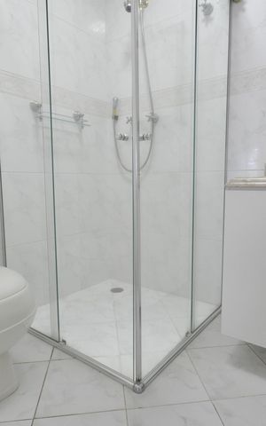 Casa à venda com 345m², 4 quartos e 10 vagasBanheiro Social