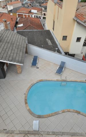 Casa à venda com 345m², 4 quartos e 10 vagasVista da Suíte 2