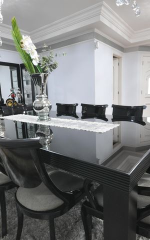 Casa à venda com 345m², 4 quartos e 10 vagasSala de Jantar