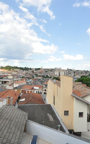 Casa à venda com 345m², 4 quartos e 10 vagasVista da Suíte 2