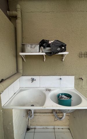 Apartamento à venda com 86m², 3 quartos e 1 vaga Apartamento à venda com 86m², 3 quartos e 1 vagaVaranda - Area de Serviço