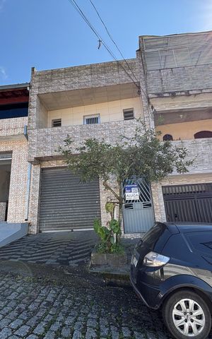 Casa para alugar com 70m², 2 quartos e sem vaga Casa para alugar com 70m², 2 quartos e sem vagaFachada